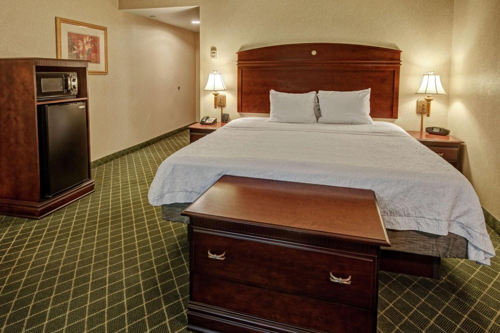 Hampton Inn Cambridge Exterior foto